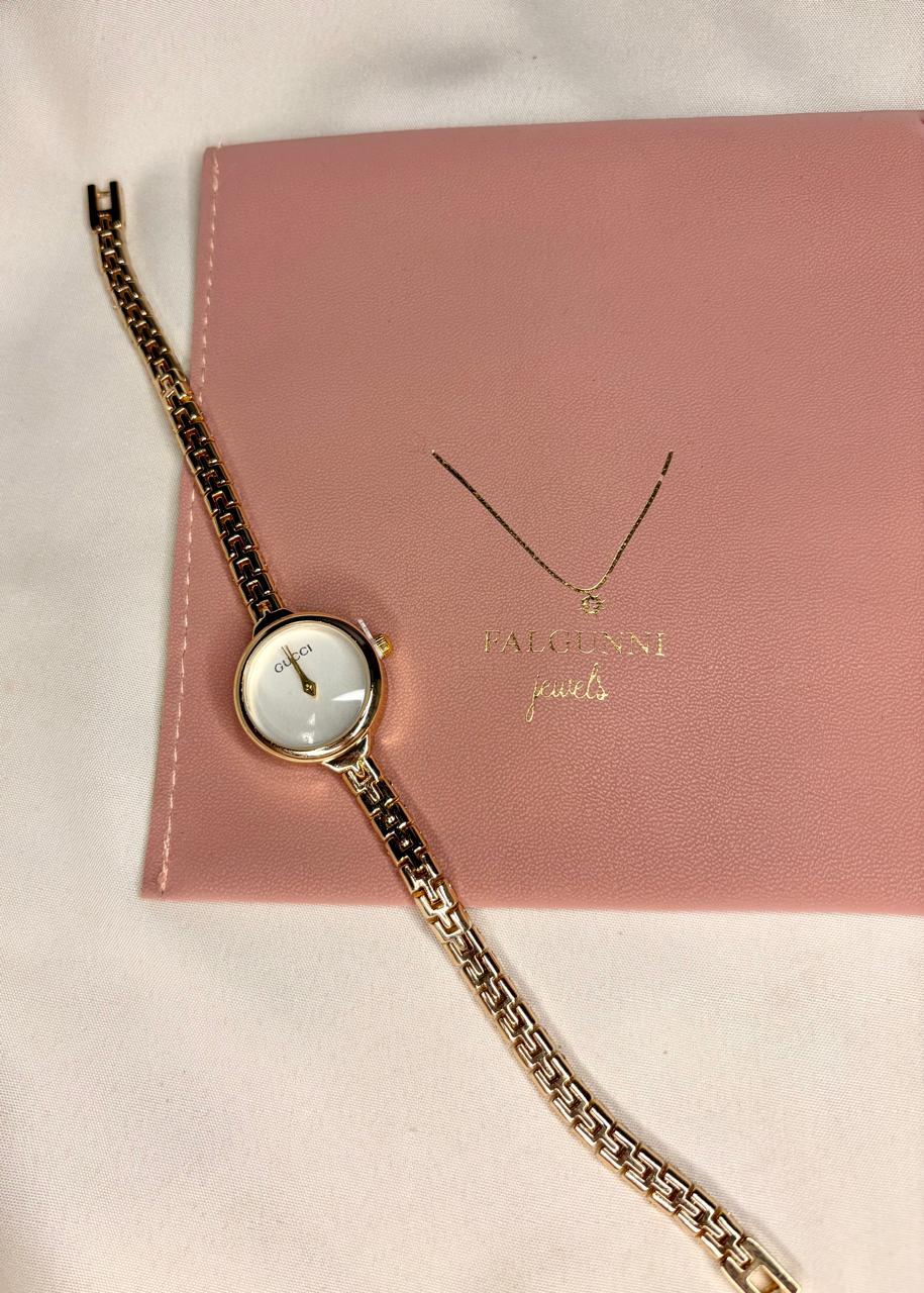 Sleek Gucci Style Watch