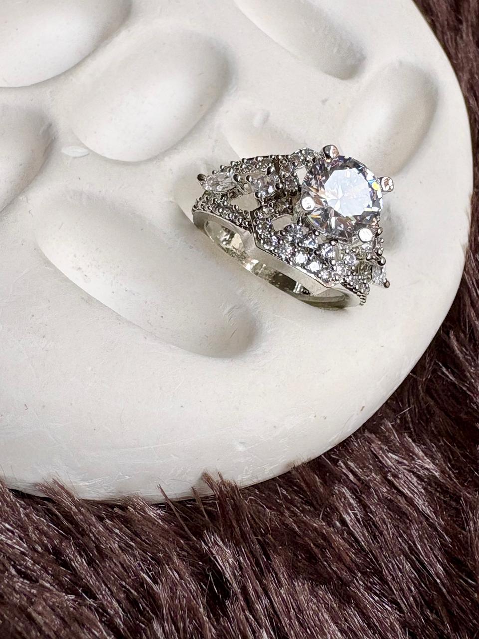 Bloom Cluster Ring