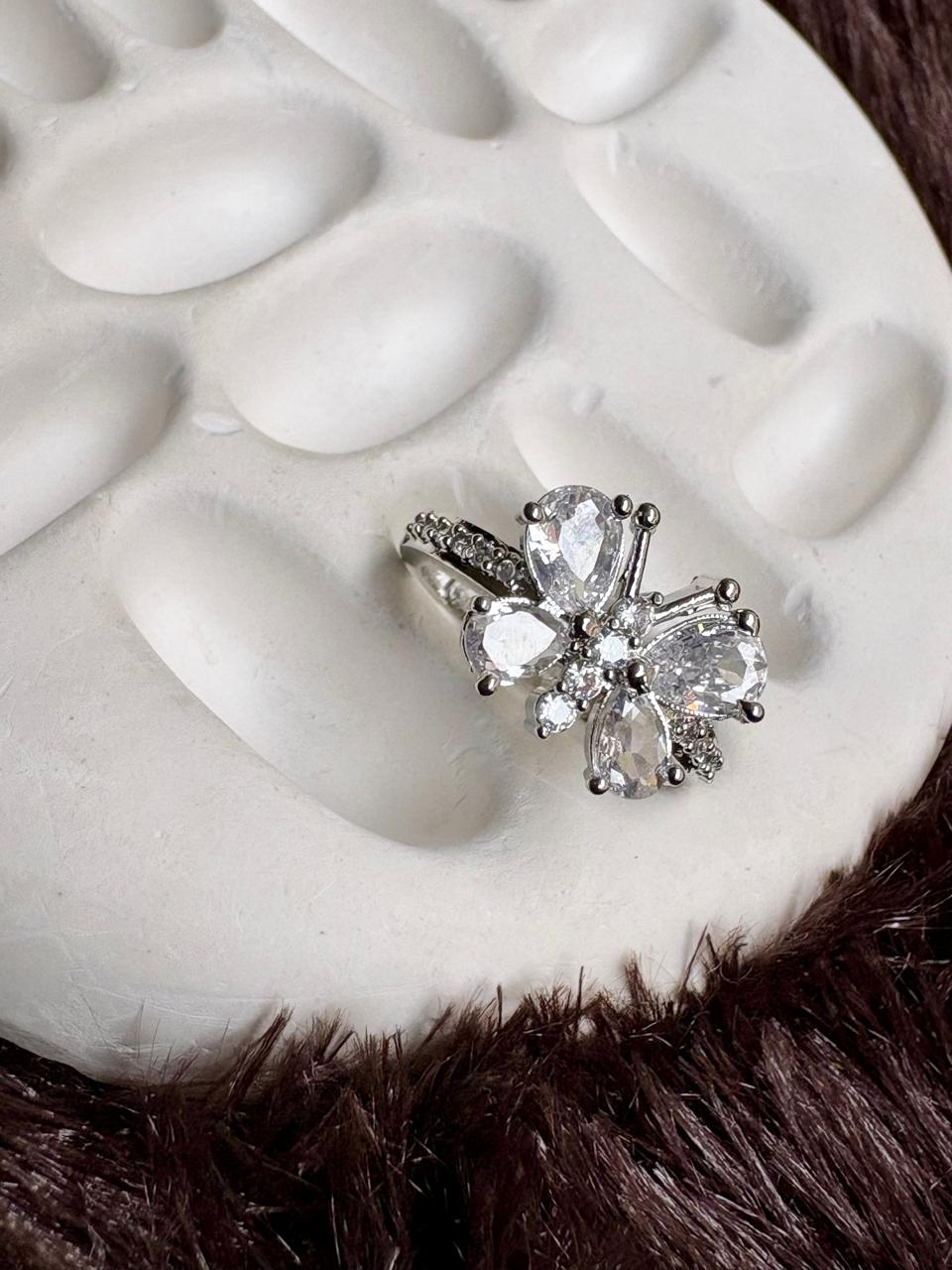 Luxe Crystal Ring