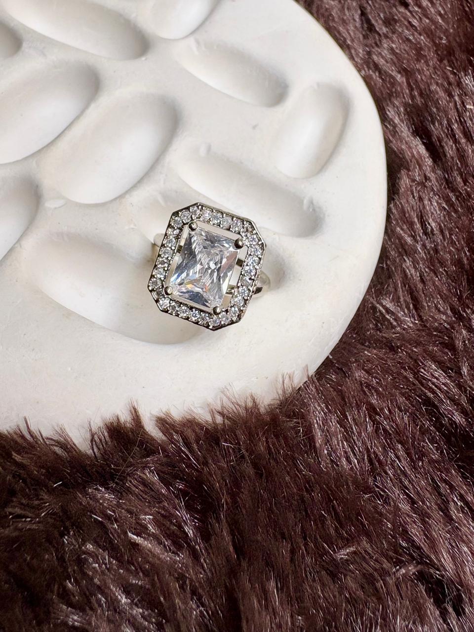 Regal Dome Ring