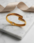 Bangle Bracelet 02 - studio