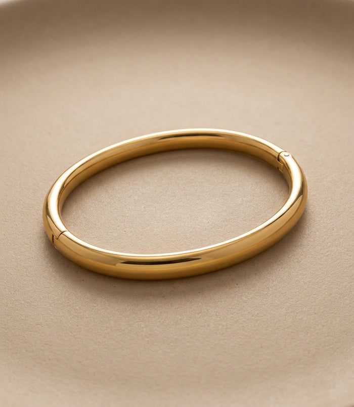 Classic Gold Slim Bangle