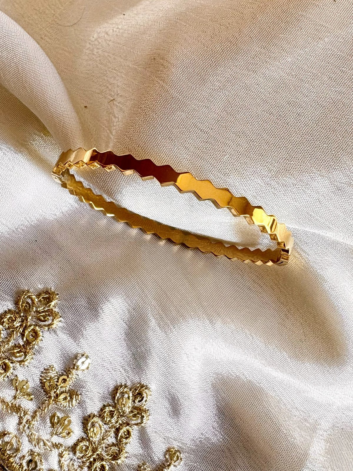Bangle 3-01