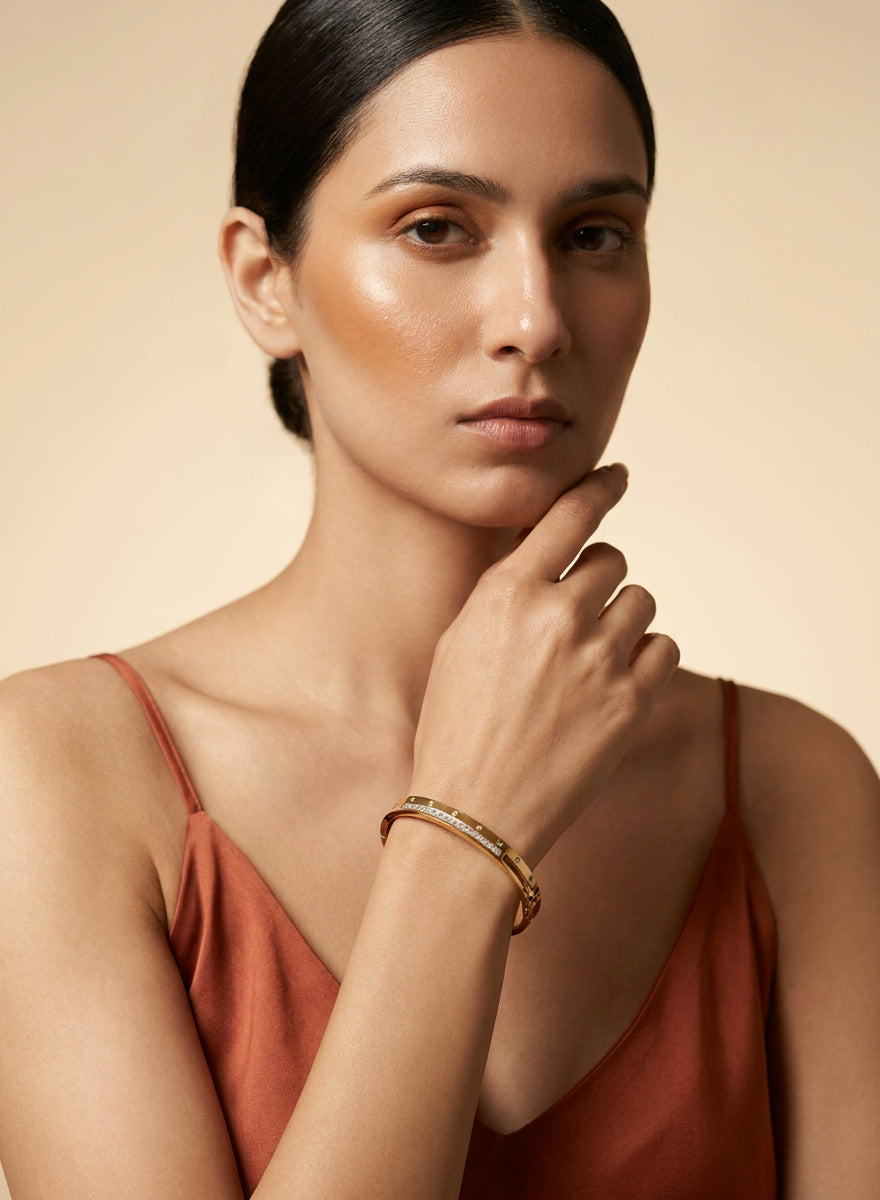Bangle 4-02 - on model