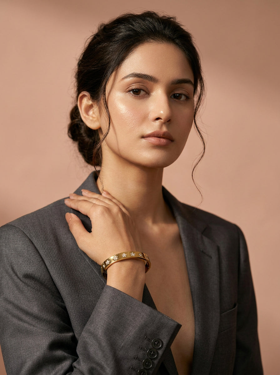 Bangle 4-03 - on model