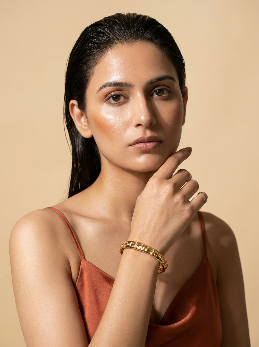 Bangle 4-10 - on model