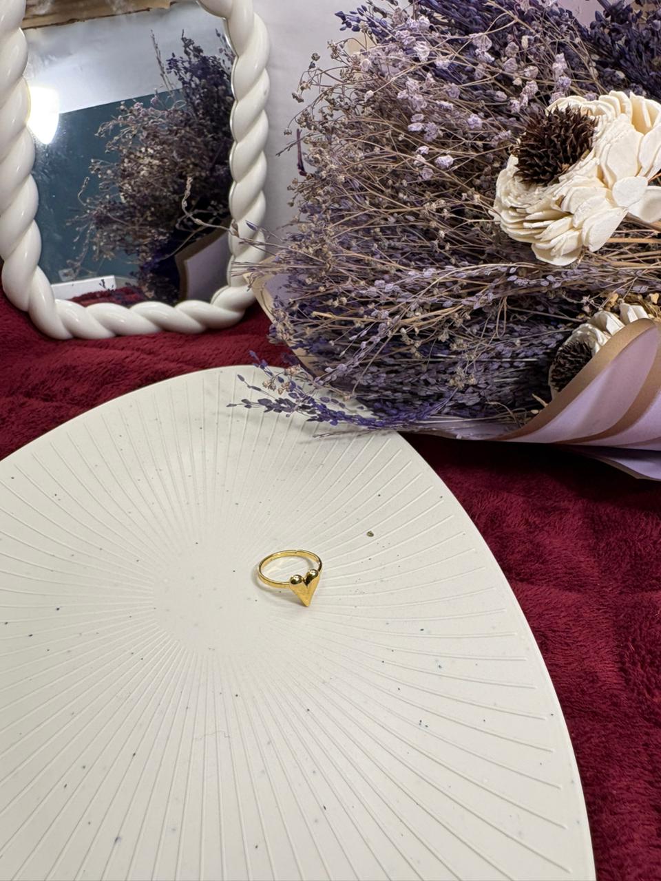 modern abstract gold ring for women