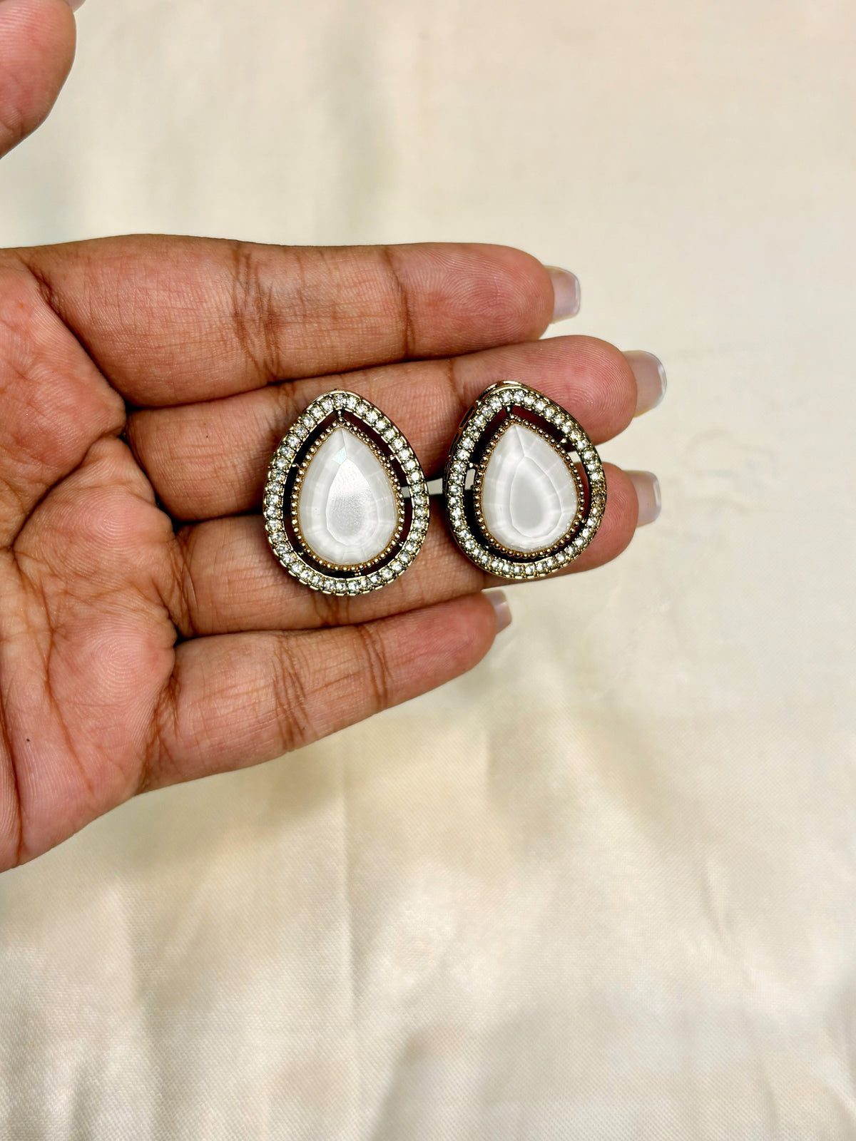 Earring 02