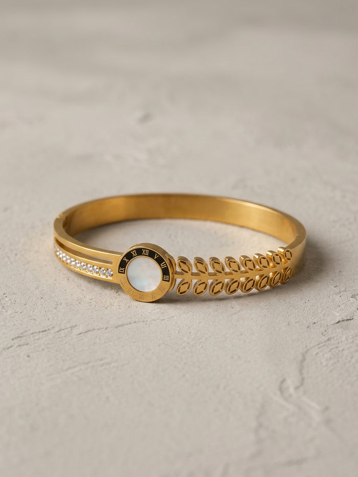 Roman Dial Pearl Gold Bangle Bracelet