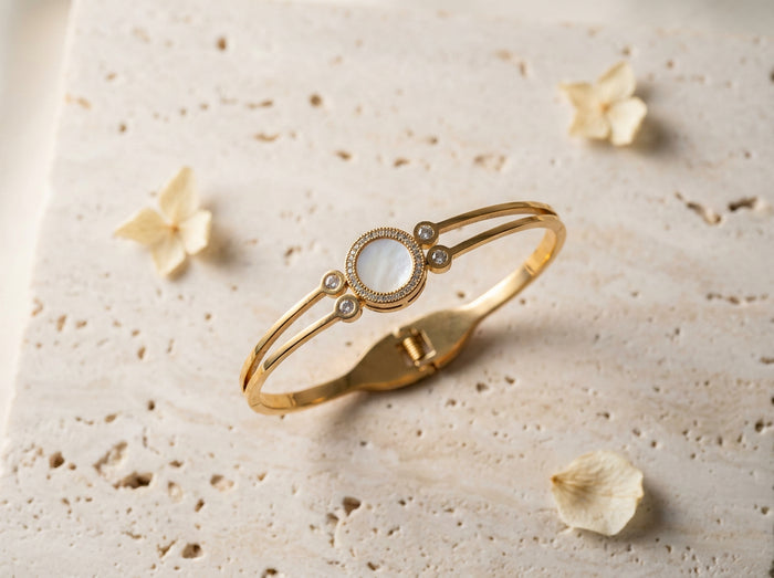 Mother-of-Pearl Round Bangle Bracelet