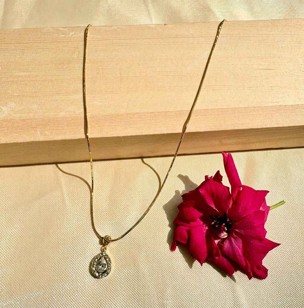 New Chain 04 - on model