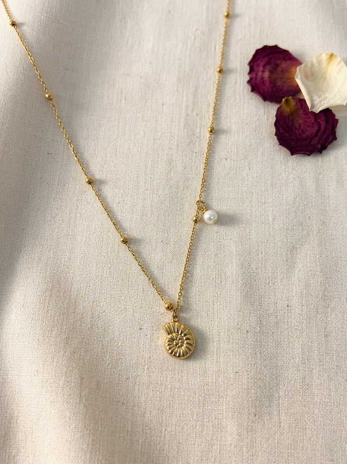 Spiral Shell Charm Pearl Chain Necklace